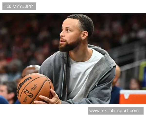 静雨称小佩顿球场嗅觉超群库里可放心养伤恢复状态 静雨称小佩顿球场嗅觉超群库里可放心养伤恢复状态